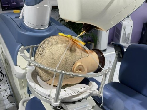 前研 | 拯救“頭”等大事，植發(fā)行業(yè)熱度依舊